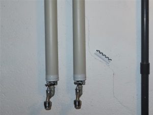 Zusätzliche Dokumentation des treppenförmigen Risses durch eine Fotoaufnahme in der Bildanlage. 